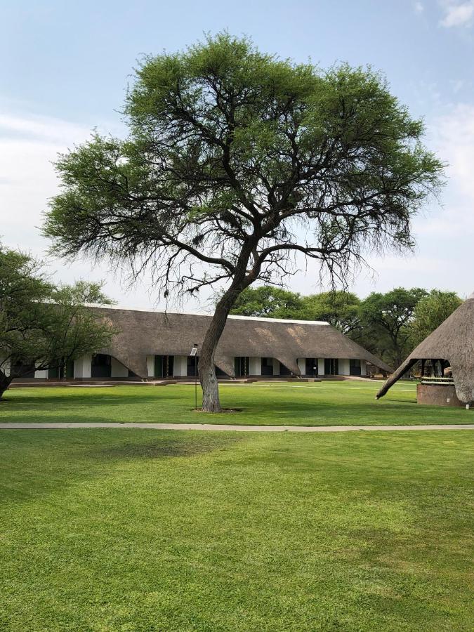 Okahandja Country Hotel Εξωτερικό φωτογραφία