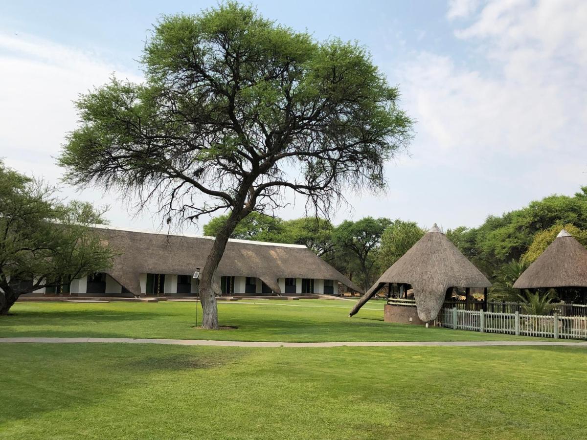 Okahandja Country Hotel Εξωτερικό φωτογραφία
