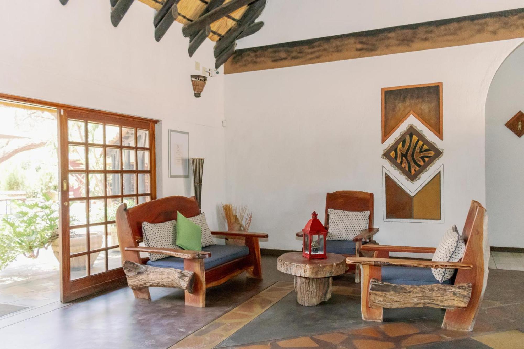 Okahandja Country Hotel Εξωτερικό φωτογραφία